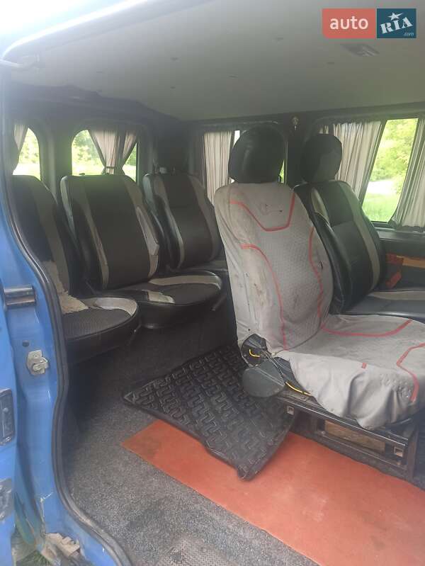 Минивэн Renault Trafic 2004 в Кропивницком