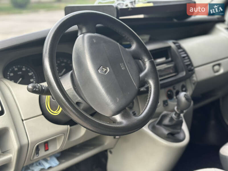 Минивэн Renault Trafic 2008 в Ивано-Франковске