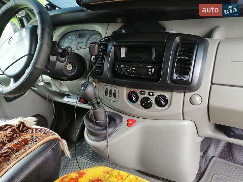 Микроавтобус Renault Trafic 2008 в Чорткове фото 6 Микроавтобус Renault Trafic 2008 в Чорткове