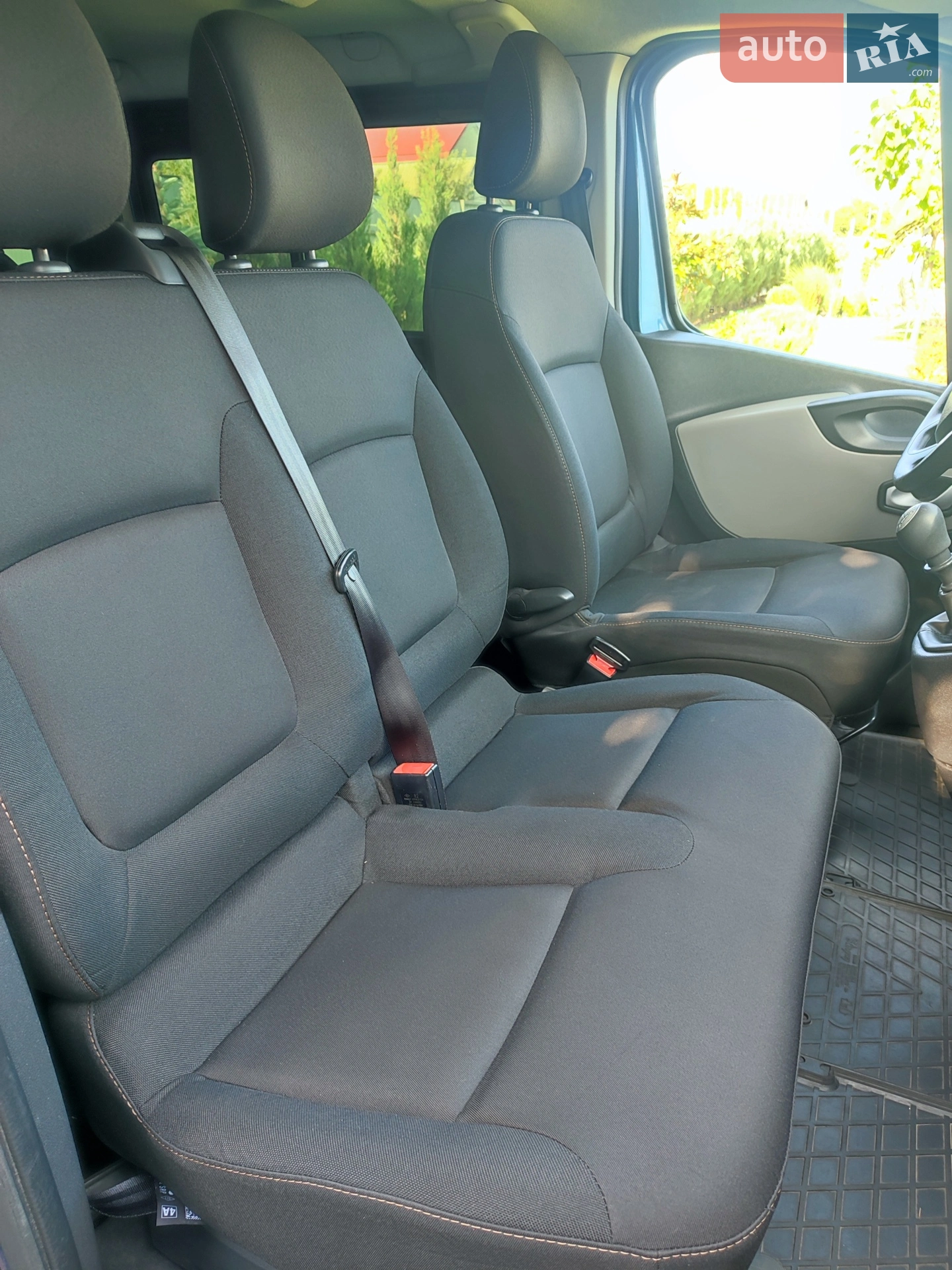 2015 Renault Trafic - мініатюра 4