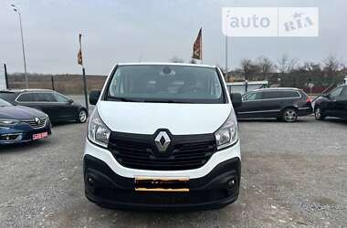 Грузовой фургон Renault Trafic 2017 в Казатине