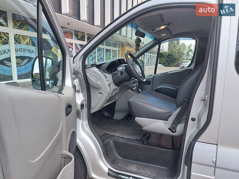 Мінівен Renault Trafic 2012 в Харкові фото 3 Мінівен Renault Trafic 2012 в Харкові