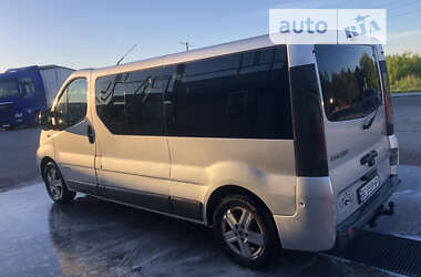 Минивэн Renault Trafic 2003 в Новояворовске