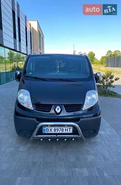 Минивэн Renault Trafic 2014 в 