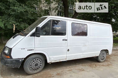 Вантажний фургон Renault Trafic 1996 в Кам'янець-Подільському