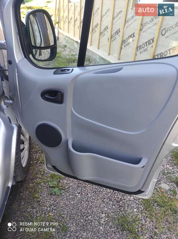 Минивэн Renault Trafic 2008 в Ворохте