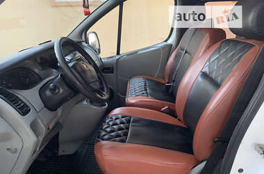 Минивэн Renault Trafic 2007 в Сарнах