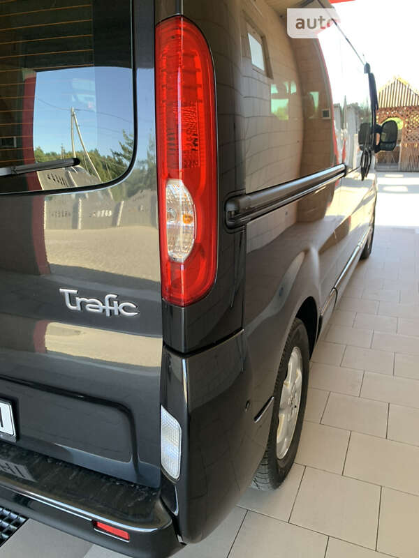 Минивэн Renault Trafic 2011 в Олевске