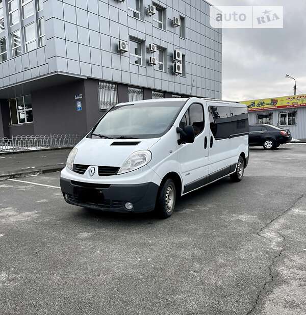 Мінівен Renault Trafic 2013 в Сумах