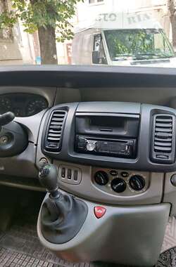 Минивэн Renault Trafic 2005 в Сумах