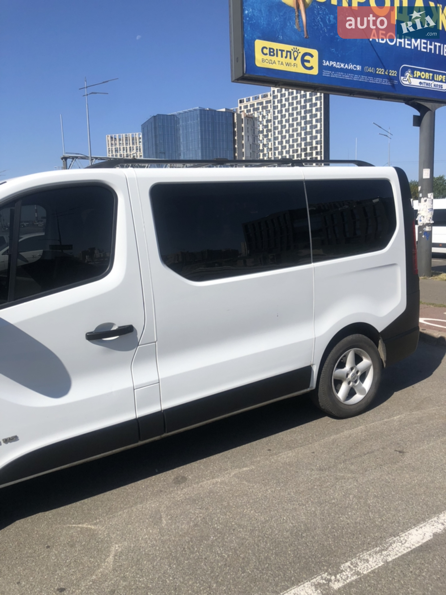 2015 Renault Trafic - мініатюра 3