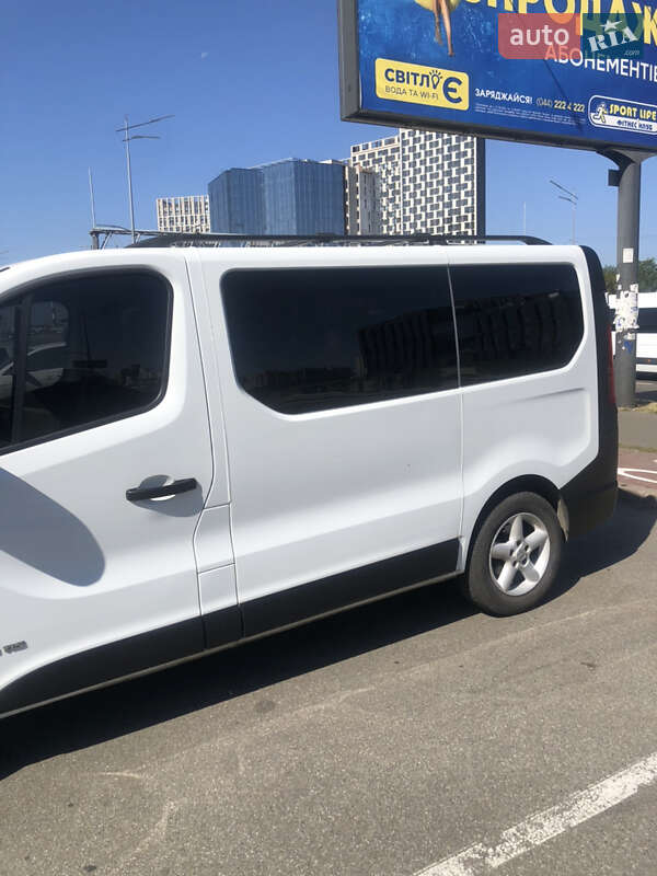 Мінівен Renault Trafic 2015 в Києві