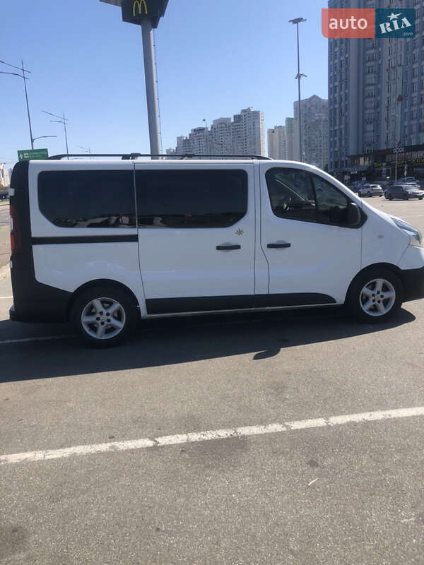 Мінівен Renault Trafic 2015 в Києві