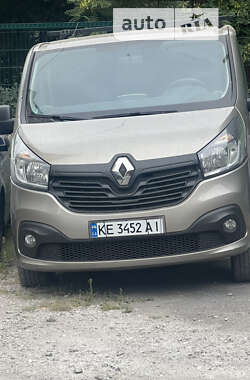 Вантажний фургон Renault Trafic 2015 в Дніпрі