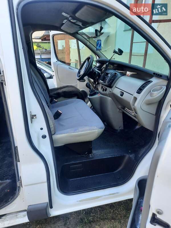 Минивэн Renault Trafic 2001 в Черновцах