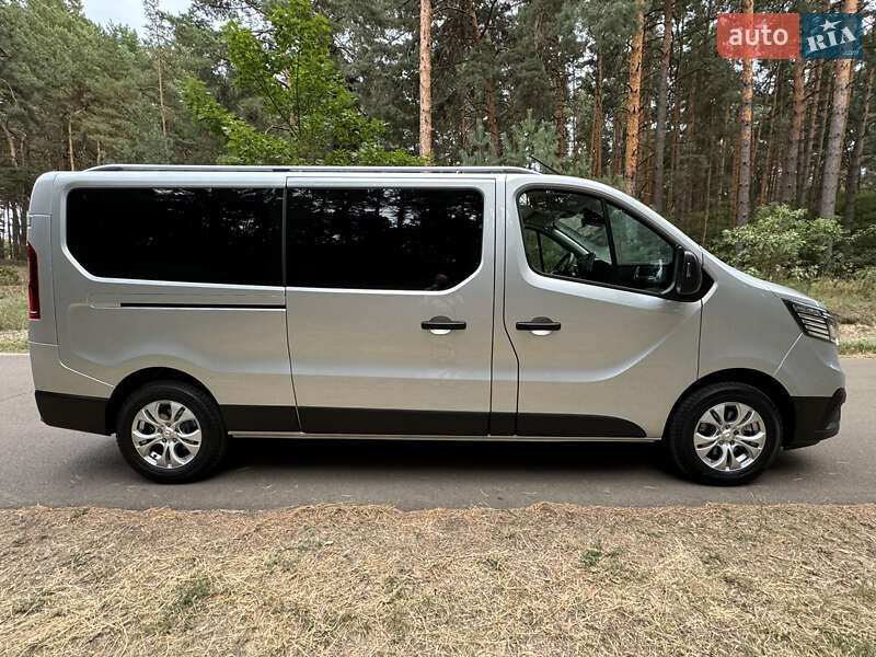 Минивэн Renault Trafic 2024 в Киеве