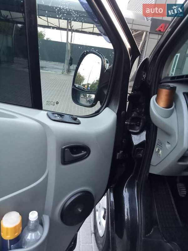 Минивэн Renault Trafic 2005 в Тернополе