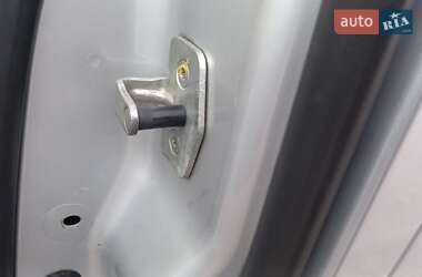 Минивэн Renault Trafic 2012 в 