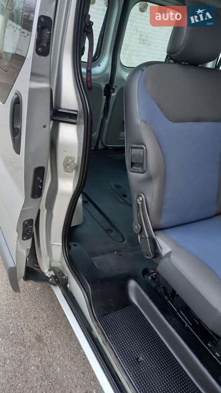 Минивэн Renault Trafic 2012 в Киеве
