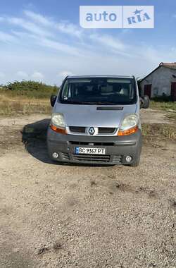 Вантажний фургон Renault Trafic 2005 в Львові