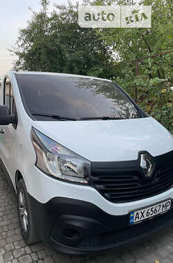 Мінівен Renault Trafic 2015 в Мерефа