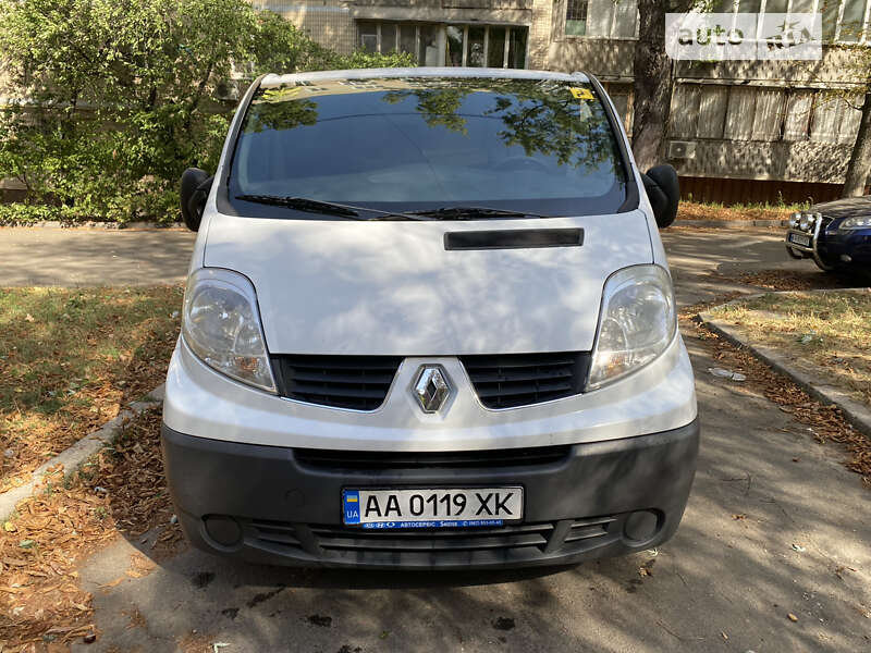 Вантажний фургон Renault Trafic 2013 в Києві