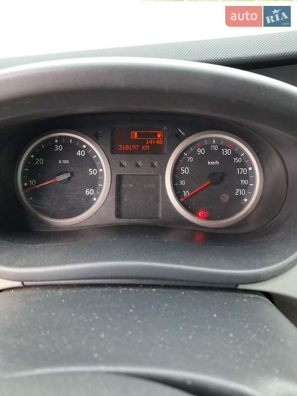 Renault Trafic 2011