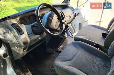 Мінівен Renault Trafic 2004 в 
