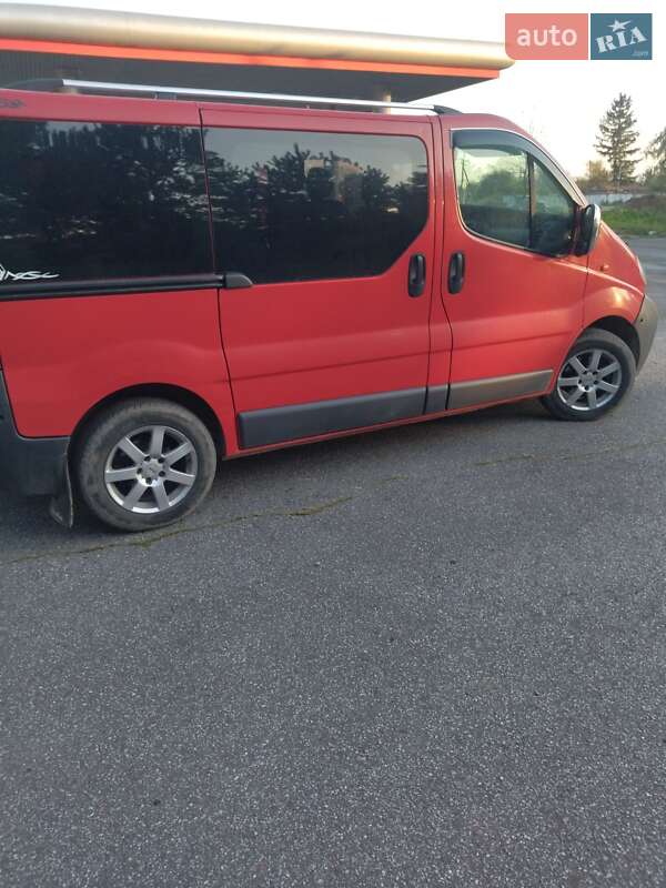 Минивэн Renault Trafic 2006 в Самборе фото 4 Минивэн Renault Trafic 2006 в Самборе