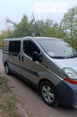 Минивэн Renault Trafic 2006 в Кривом Роге