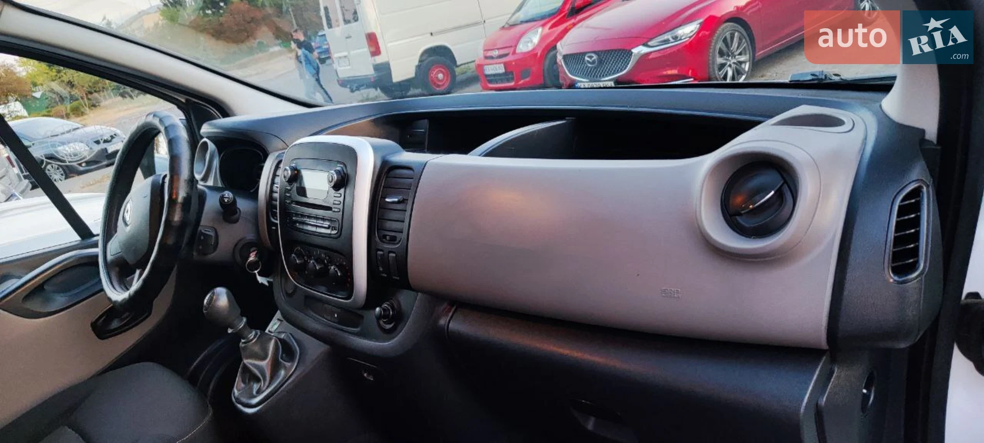 2017 Renault Trafic - мініатюра 9