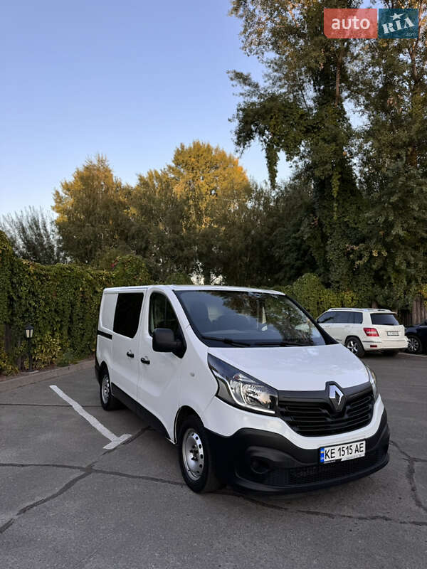 Грузовой фургон Renault Trafic 2015 в Днепре фото 5 Грузовой фургон Renault Trafic 2015 в Днепре