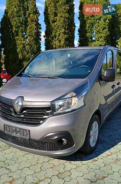 Минивэн Renault Trafic 2015 в Дубно