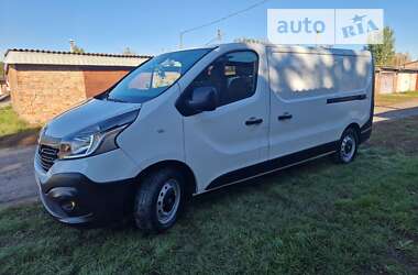 Вантажний фургон Renault Trafic 2017 в Козятині