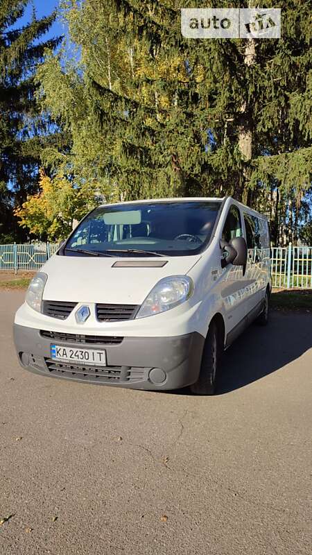 Мінівен Renault Trafic 2012 в Житомирі