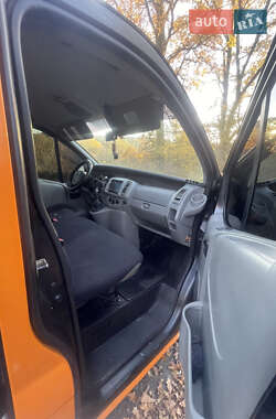 Минивэн Renault Trafic 2008 в Хырове