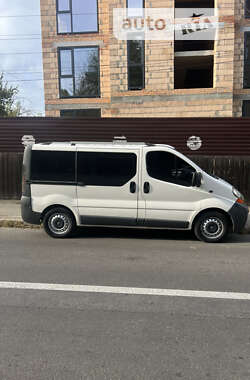 Мінівен Renault Trafic 2004 в Камені-Каширському