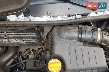 Минивэн Renault Trafic 2007 в 