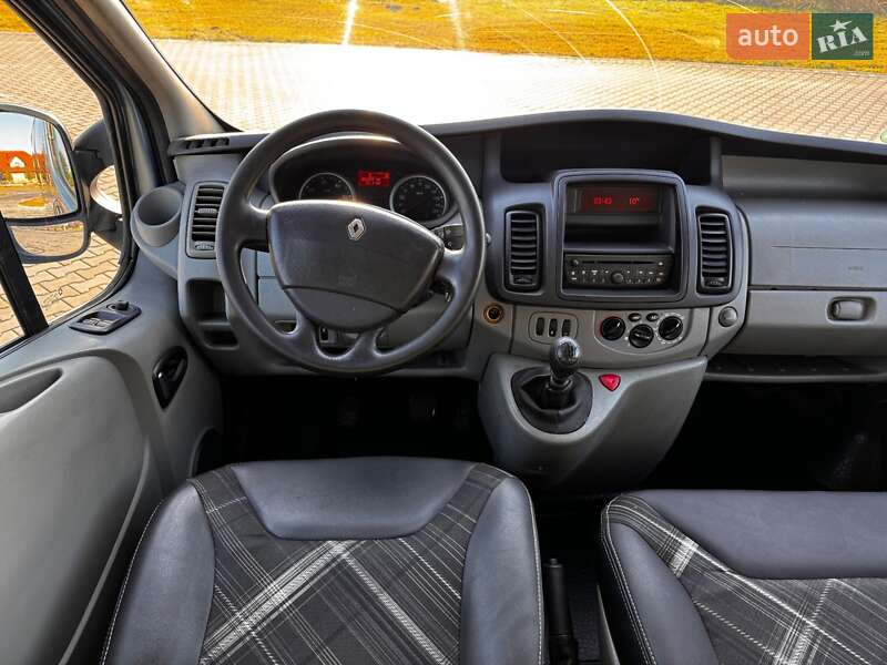 Минивэн Renault Trafic 2011 в Полтаве фото 16 Минивэн Renault Trafic 2011 в Полтаве