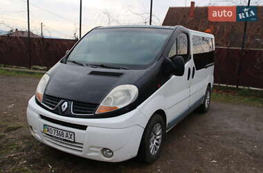 Мінівен Renault Trafic 2006 в Ужгороді