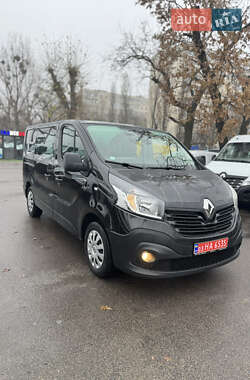 Вантажопасажирський фургон Renault Trafic 2018 в Києві