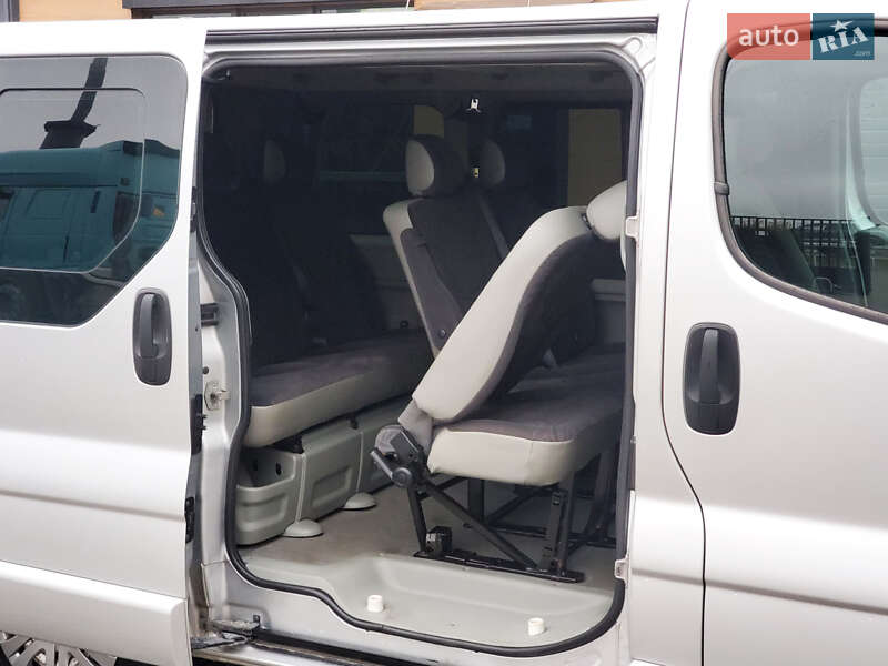 Мінівен Renault Trafic 2011 в Рівному