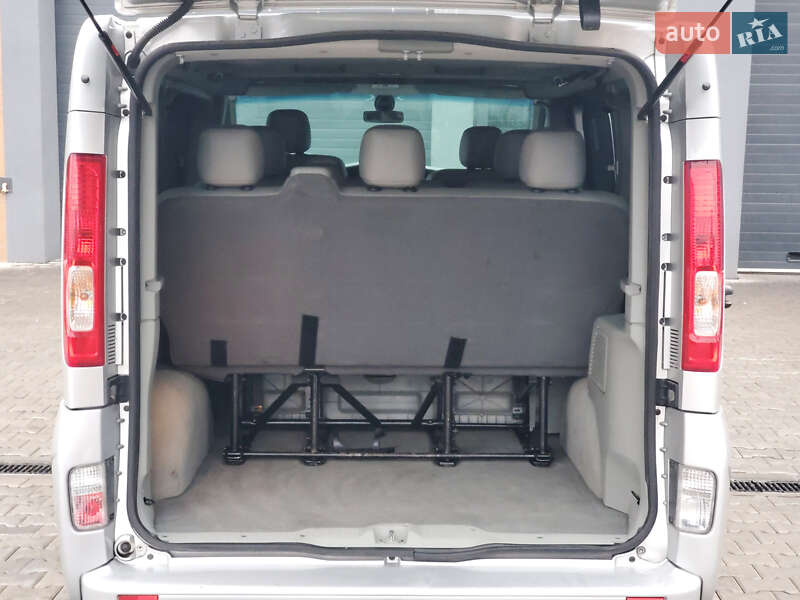 Мінівен Renault Trafic 2011 в Рівному