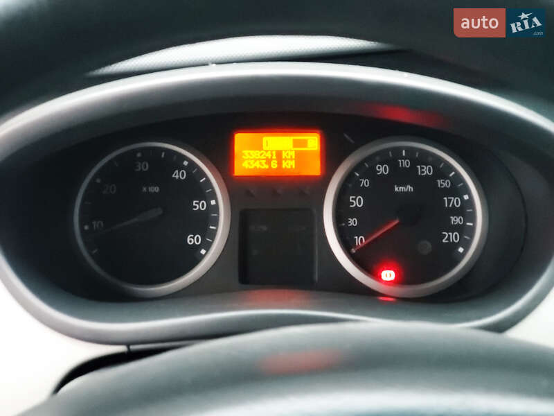 Мінівен Renault Trafic 2011 в Рівному