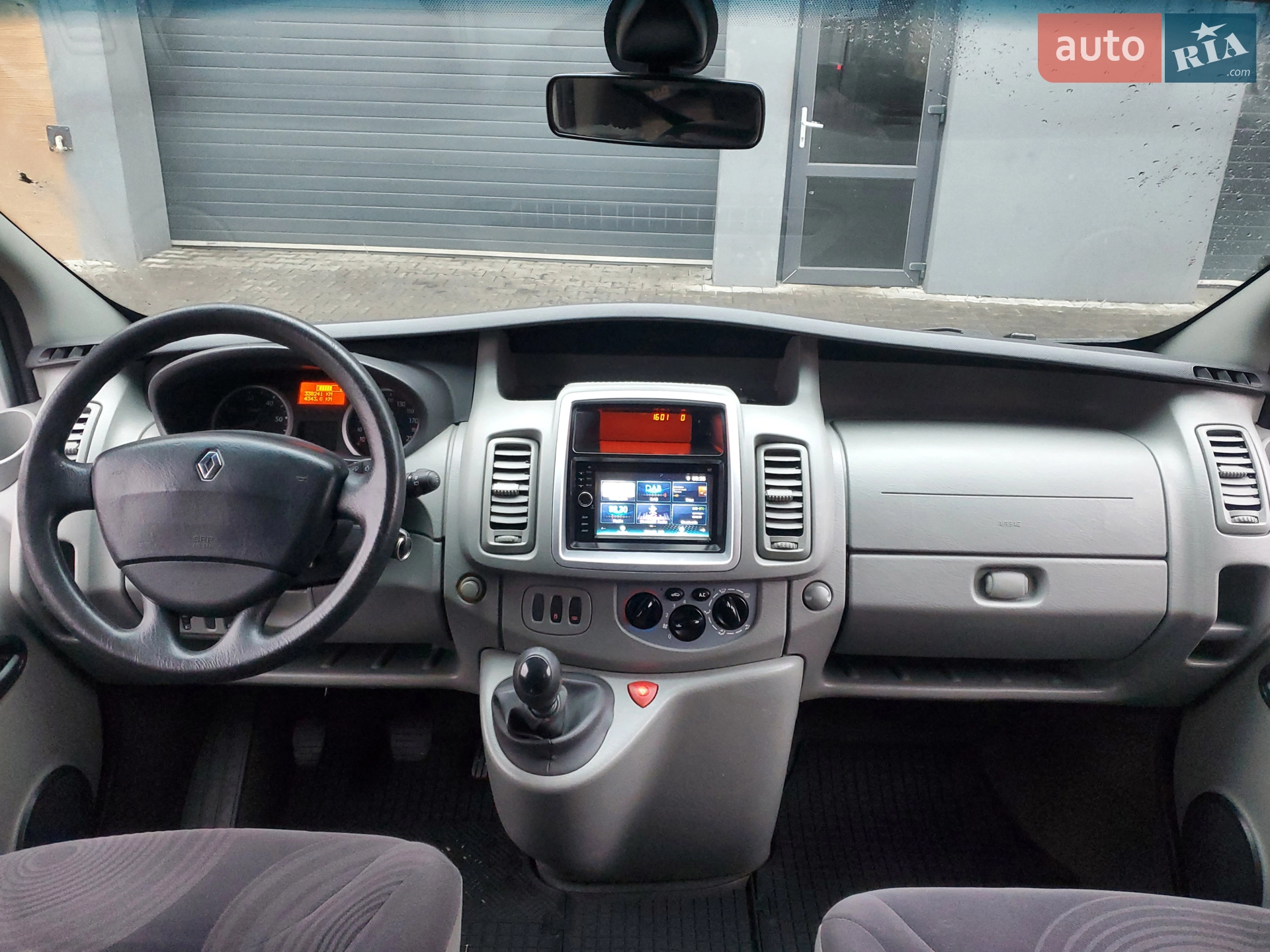 2011 Renault Trafic - мініатюра 24