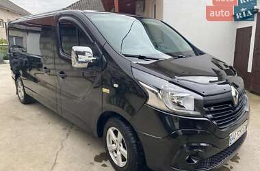 Мінівен Renault Trafic 2015 в Виноградові