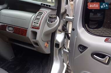 Минивэн Renault Trafic 2012 в Вознесенске