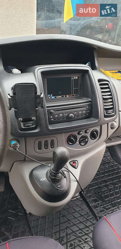 Грузовой фургон Renault Trafic 2012 в Львове