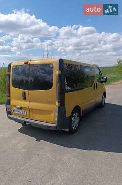 Мінівен Renault Trafic 2001 в Стрию