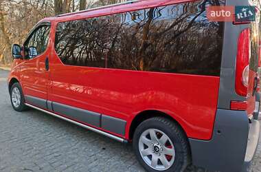 Мінівен Renault Trafic 2013 в Чернівцях